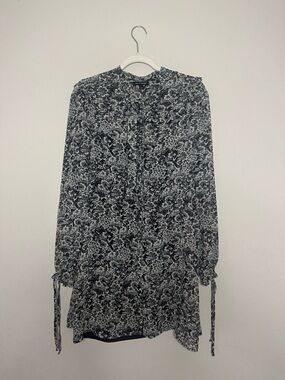 As U Wish Black & White Floral Long-Sleeve  Lined Tunic Dress Size Large